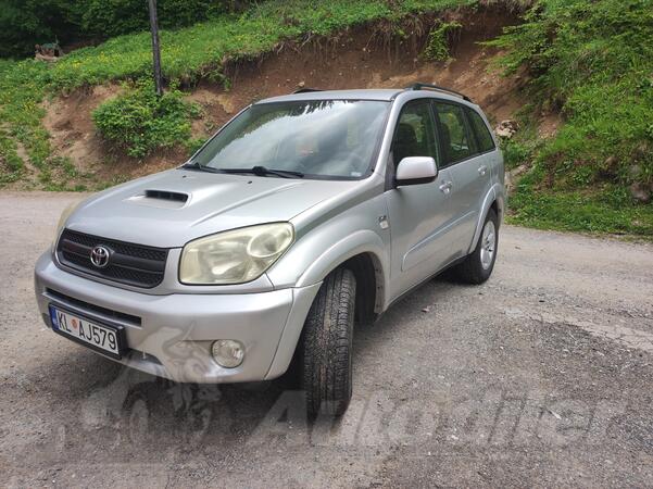 Toyota - RAV 4 - 2.0 D-4D