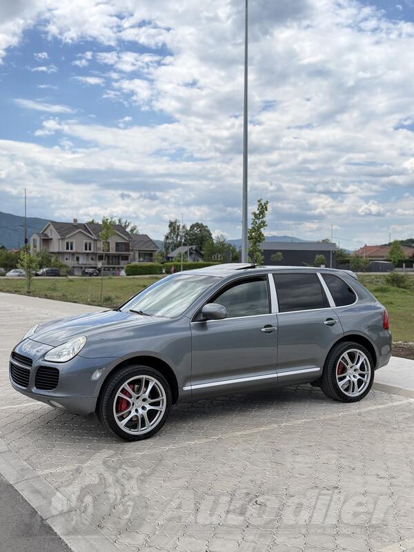 Porsche - Cayenne - Turbo