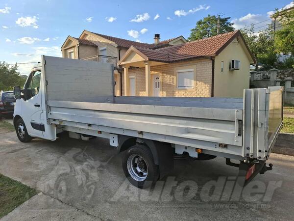 Renault - Master