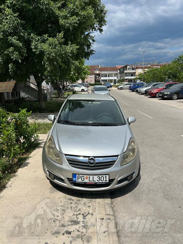 Opel - Corsa - 1.2 benz 98