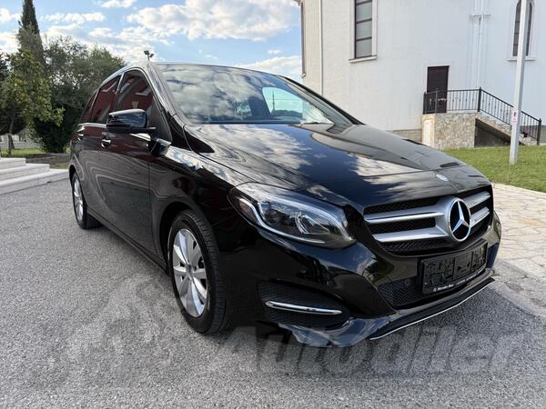 Mercedes Benz - B 180 - IZVANREDAN