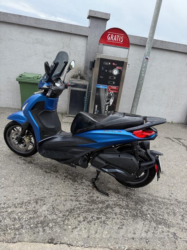 Piaggio - Beverly