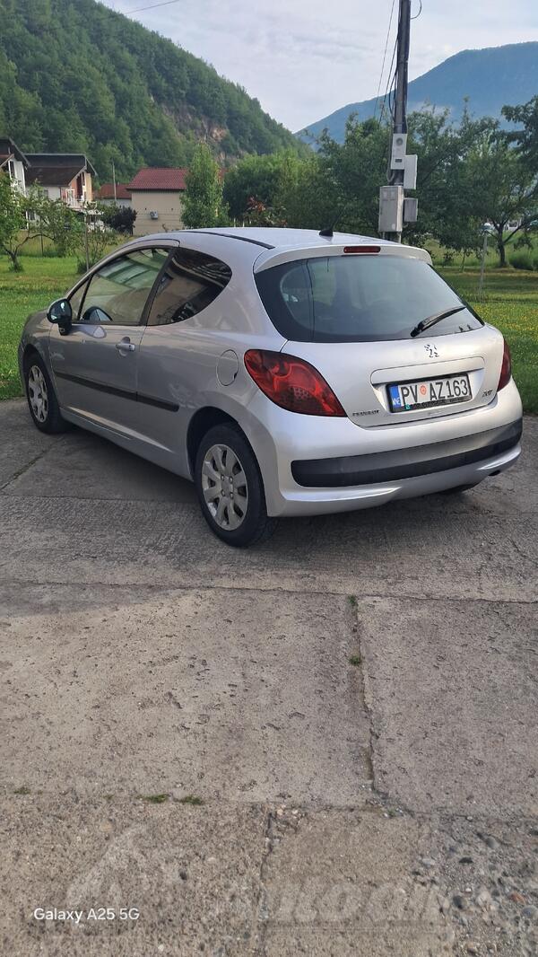 Peugeot - 207 - 1,6hdi