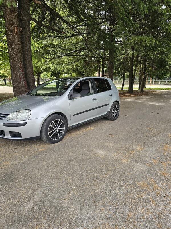 Volkswagen - Golf 5 - 1.9