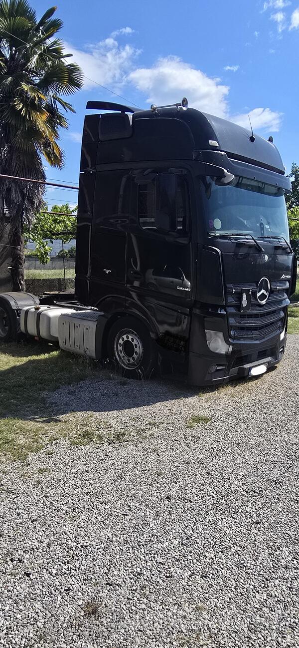 Mercedes Benz - Actros