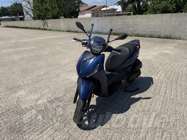 Piaggio - BEVERLY 400 HPE 5 PLUS