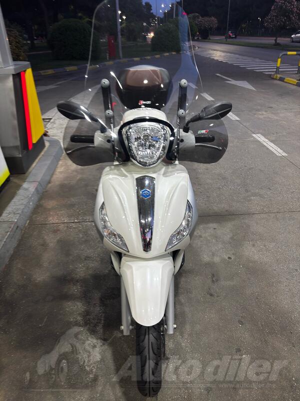 Piaggio - Medley ABS