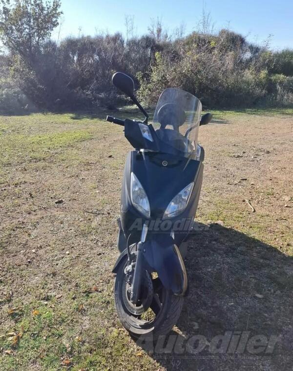 Yamaha - x max 250