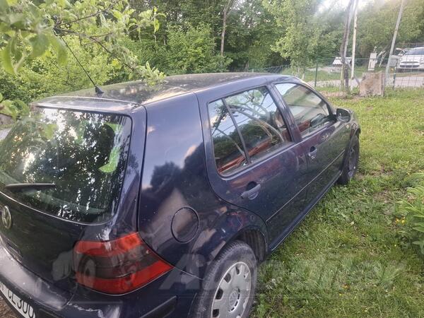 Volkswagen - Golf 4 - 1.4