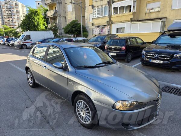 Alfa Romeo - 147 - 1.9 jtd