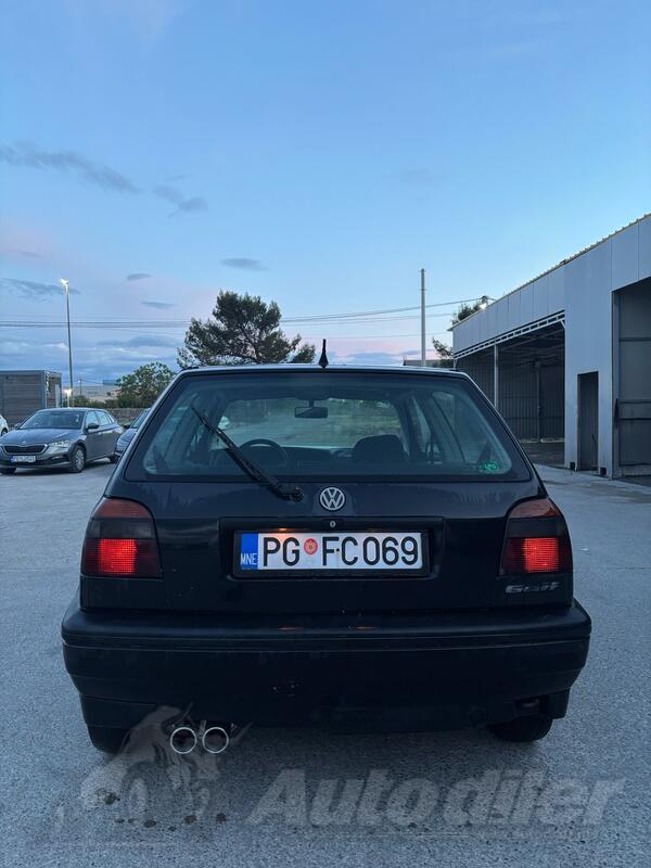 Volkswagen - Golf 3 - 1.6