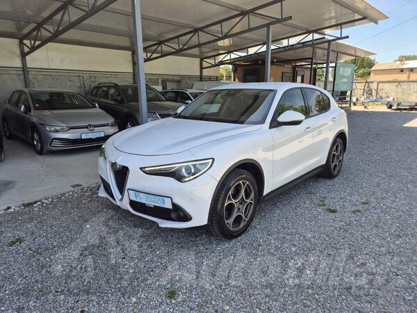 Alfa Romeo - Stelvio - Q4
