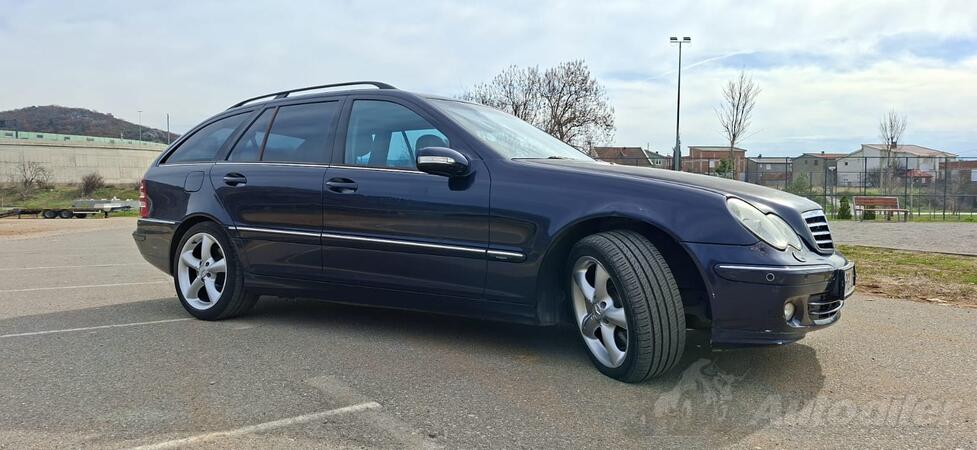 Mercedes Benz - C 220