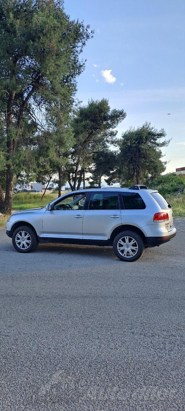 Volkswagen - Touareg - R5