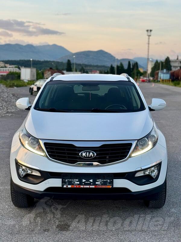 Kia - Sportage - 2,0 crdi