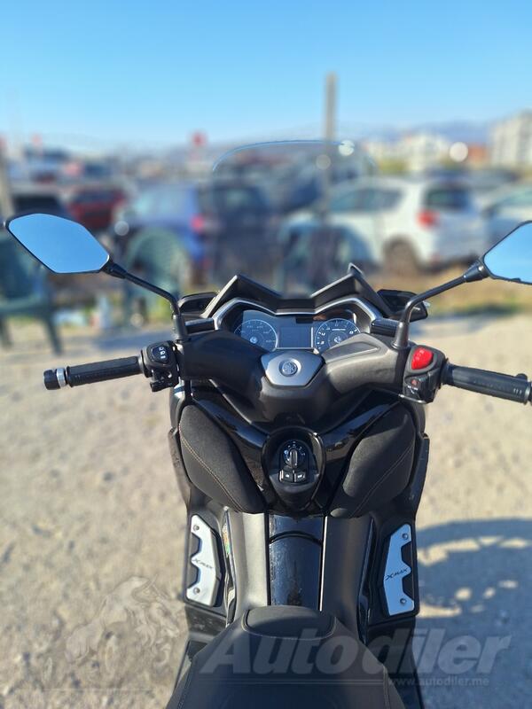 Yamaha - xmax 300