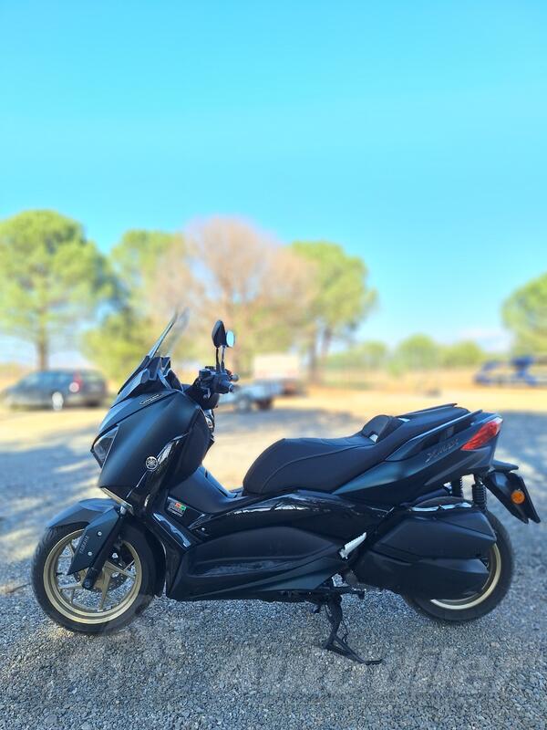Yamaha - xmax 300