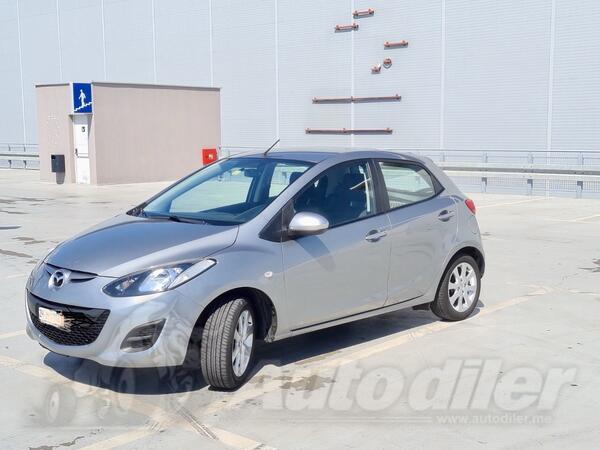 Mazda - 2 - 1.3 Benzin