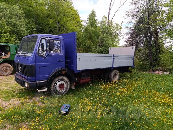 Mercedes Benz - 1213