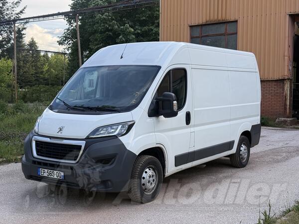 Peugeot - BOXER PREMIUM