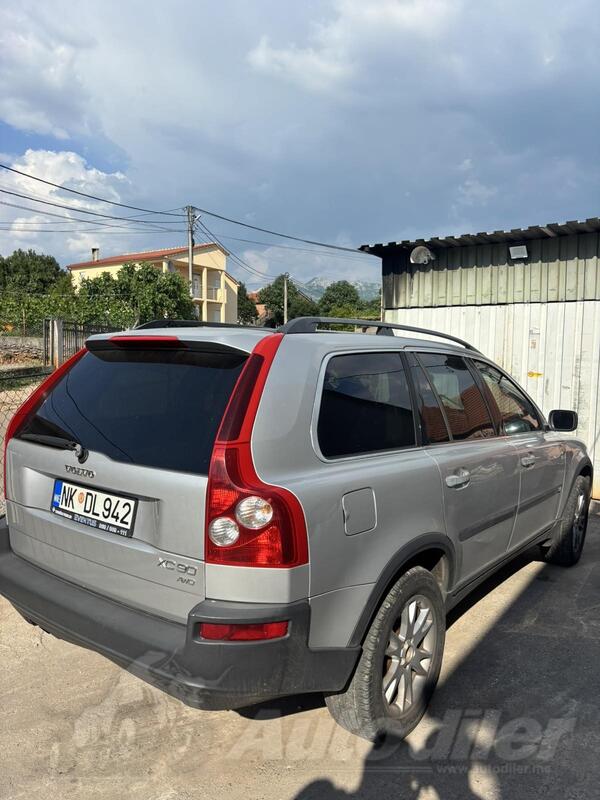Volvo - XC 90 - 2.4