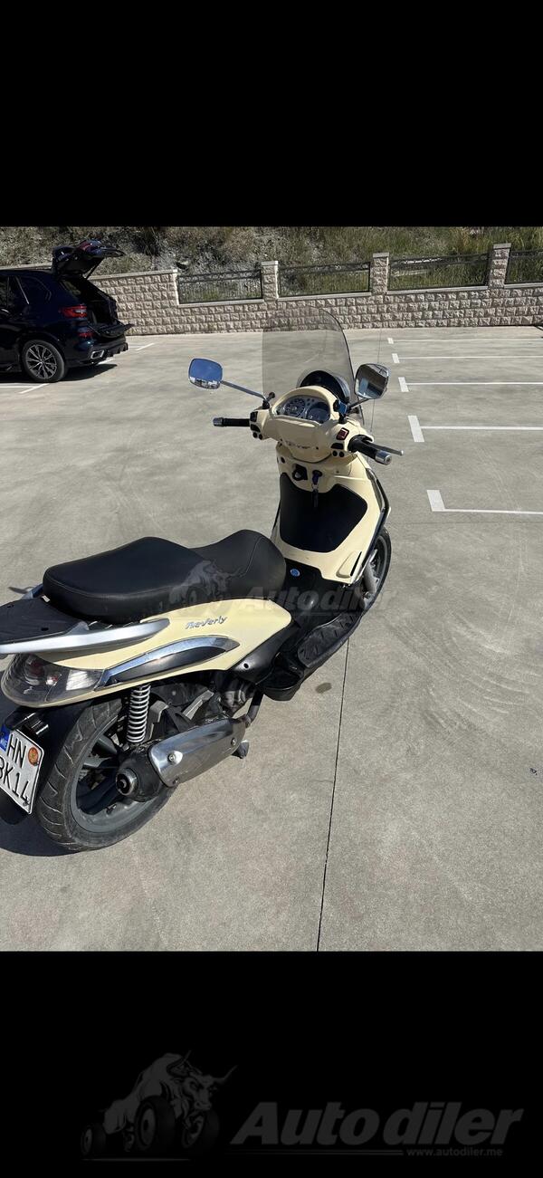 Piaggio - bevery