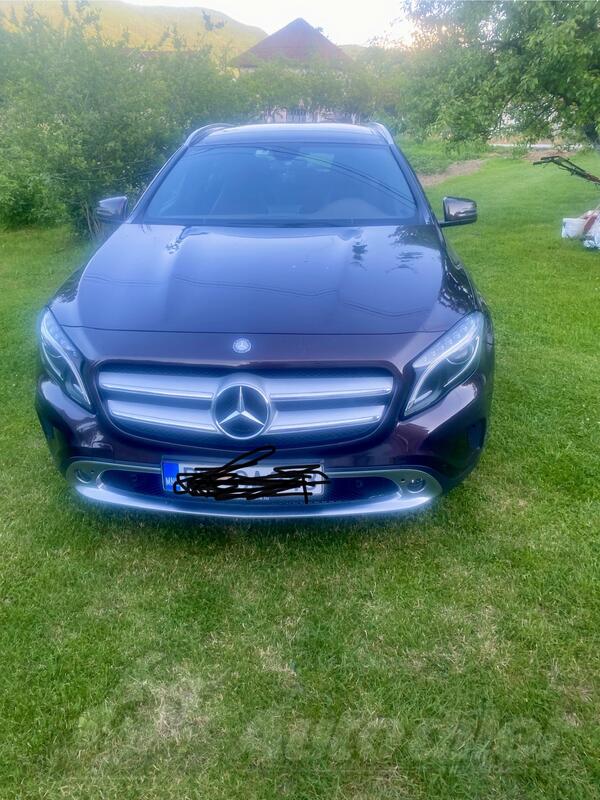 Mercedes Benz - GLA 220 - GLA. 2.2