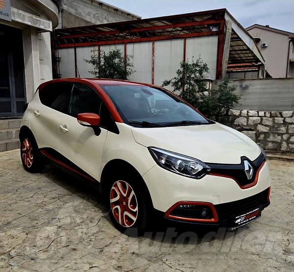 Renault - Captur - 1.5 DCI-INTENSE
