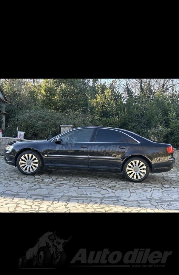 Audi - A8 - 4.2 Quattro