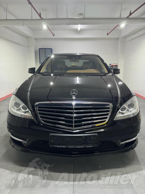 Mercedes Benz - S 500 - EMC