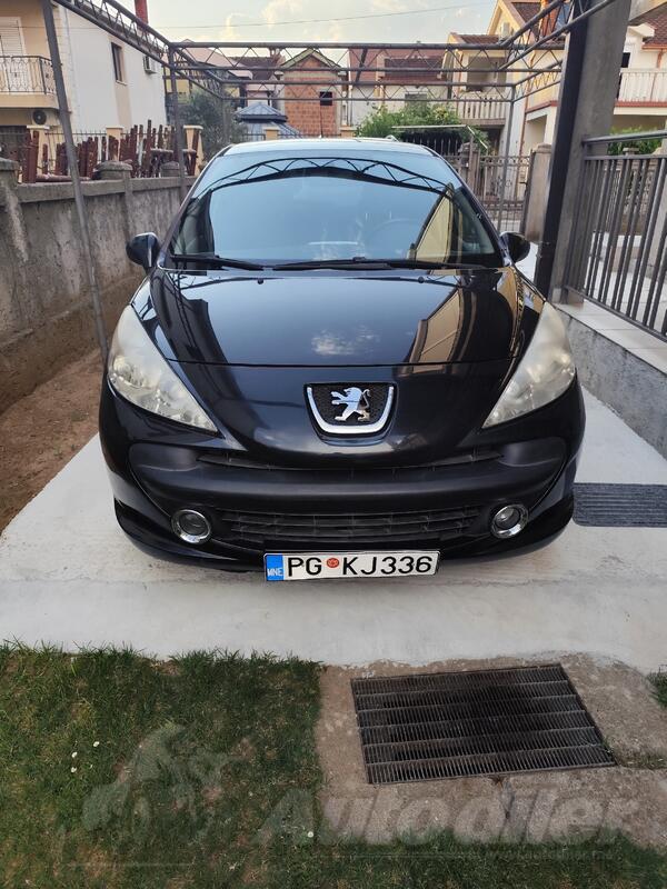 Peugeot - 207 - 1.6 HDI