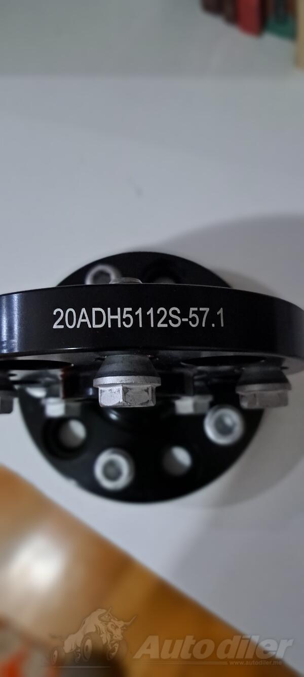 Distance 20 mm - 5x112