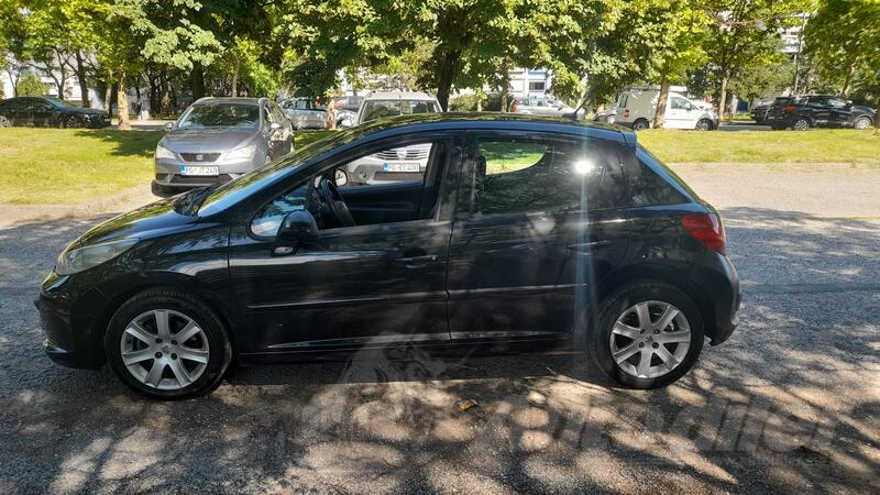 Peugeot - 207 - 1.6 hdi