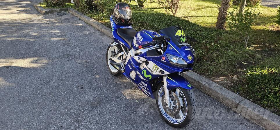 Yamaha - R6