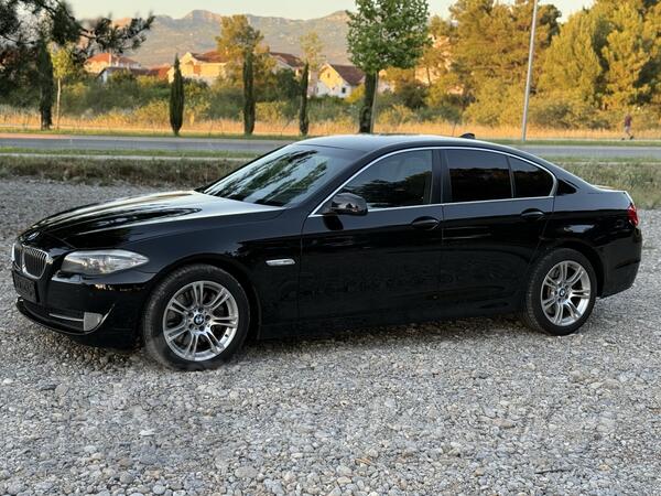 BMW - 525 - 3.0