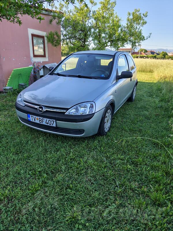 Opel - Corsa - 1.0
