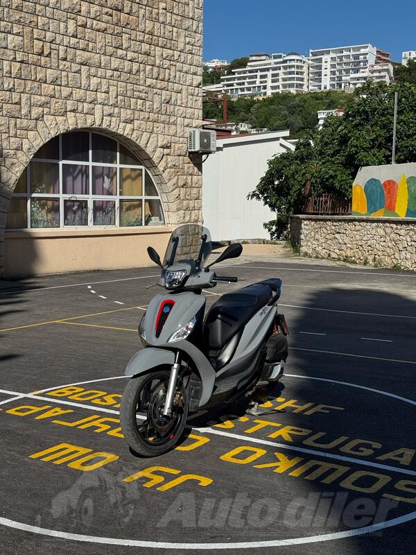 Piaggio - medley s