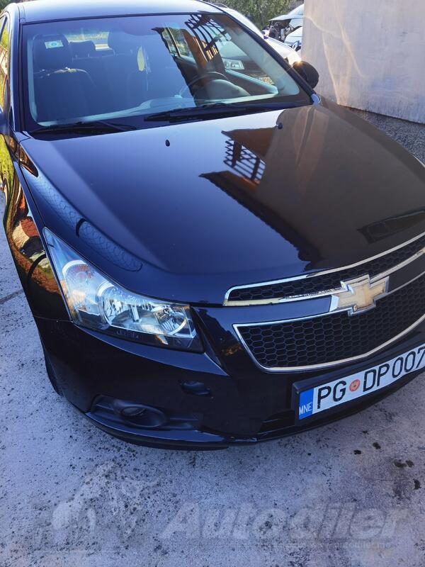 Chevrolet - Cruze - 1.6