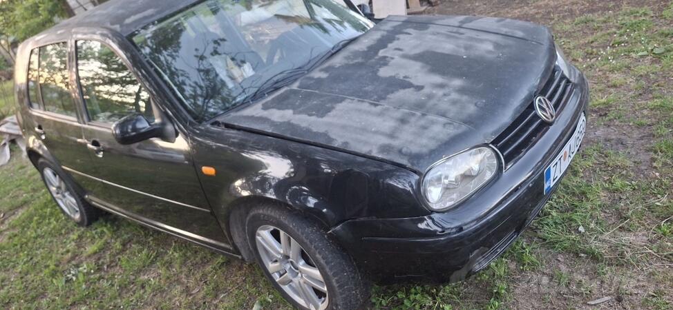 Volkswagen - Golf 4 - 1.6