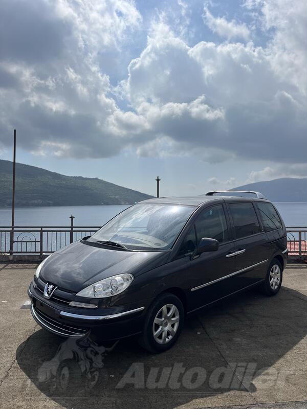 Peugeot - 807 - 2.0 HDI automatik