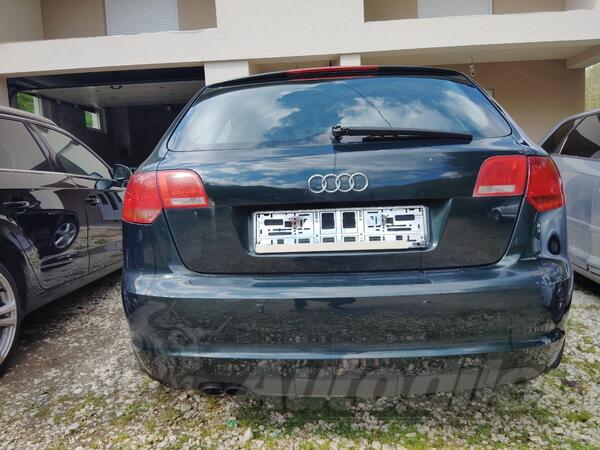 Правый фар za Audi - A3    - 2007