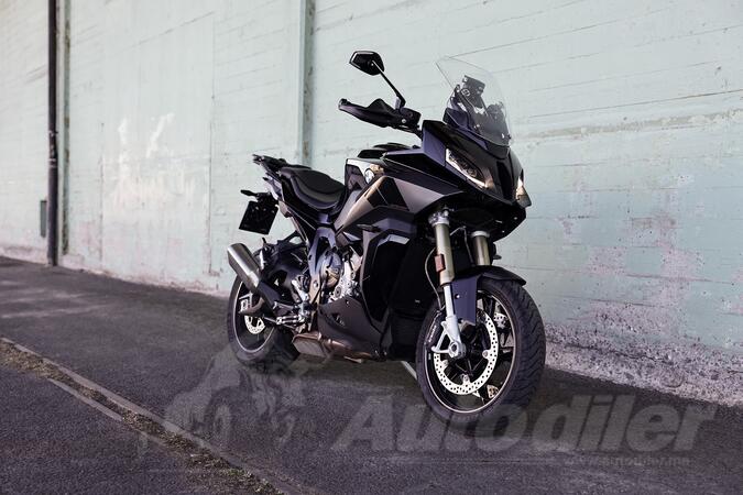 BMW - s1000xr