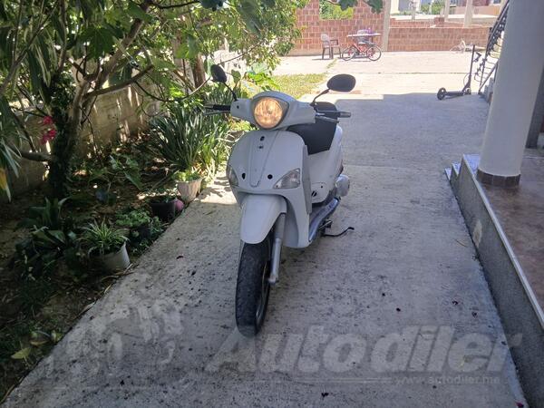 Piaggio - libery