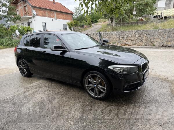 BMW - 120