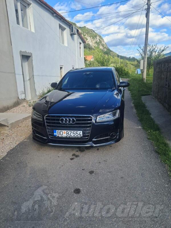 Audi - A8 - 3.0