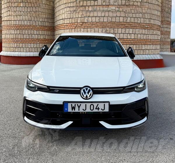 Volkswagen - Golf 8 - R 4Motion 333