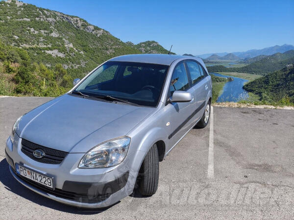 Kia - Rio - H/B