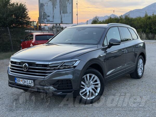 Volkswagen - Touareg - 3.0 TDI