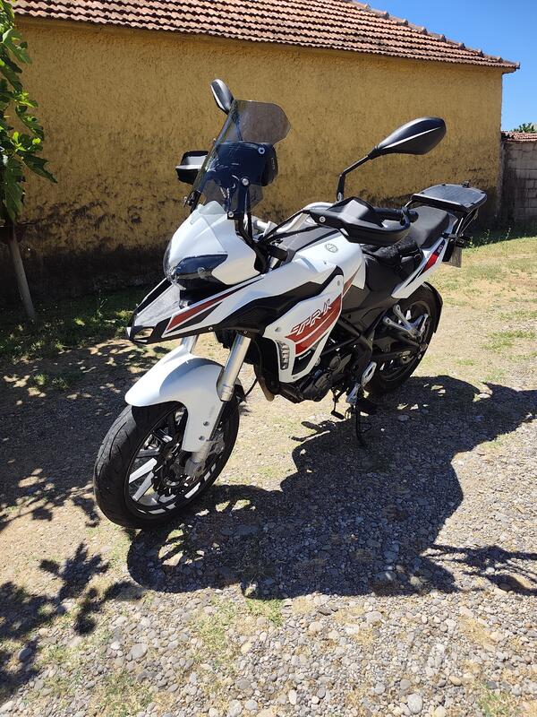 Benelli - TRK 251