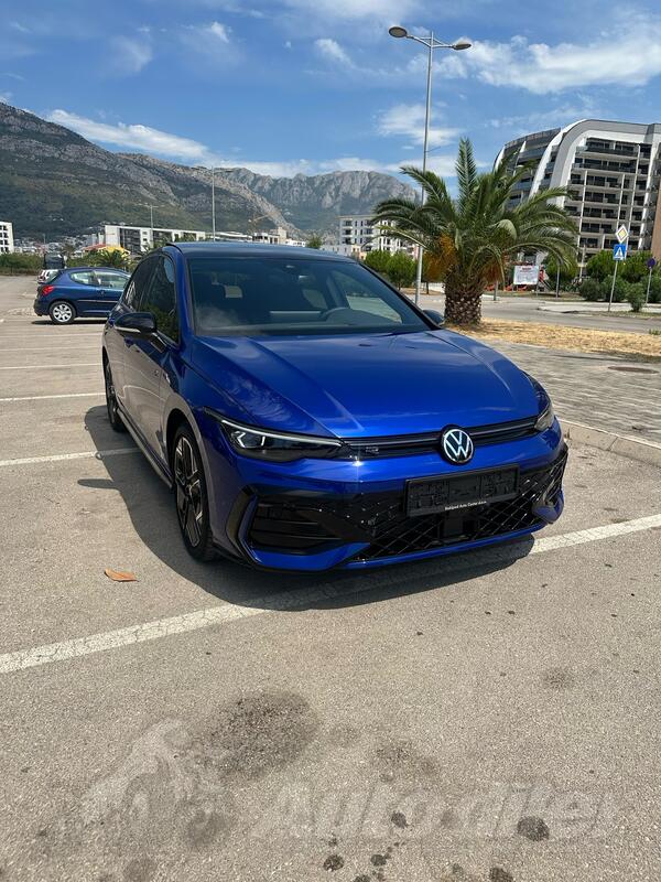 Volkswagen - Golf 8 - 2.0 TDI Rline